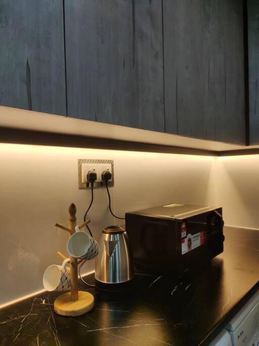 Urban360 Pool View With Netflix And Wifi Apartment Batu Caves Luaran gambar