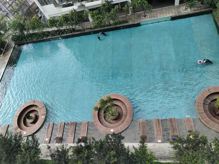 Urban360 Pool View With Netflix And Wifi Apartment Batu Caves Luaran gambar