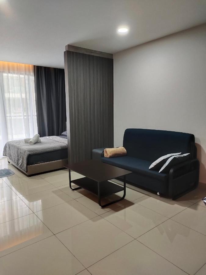 Urban360 Pool View With Netflix And Wifi Apartment Batu Caves Luaran gambar